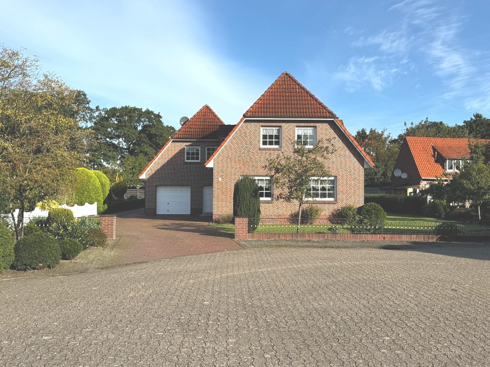 Strassenansicht - Bild 1