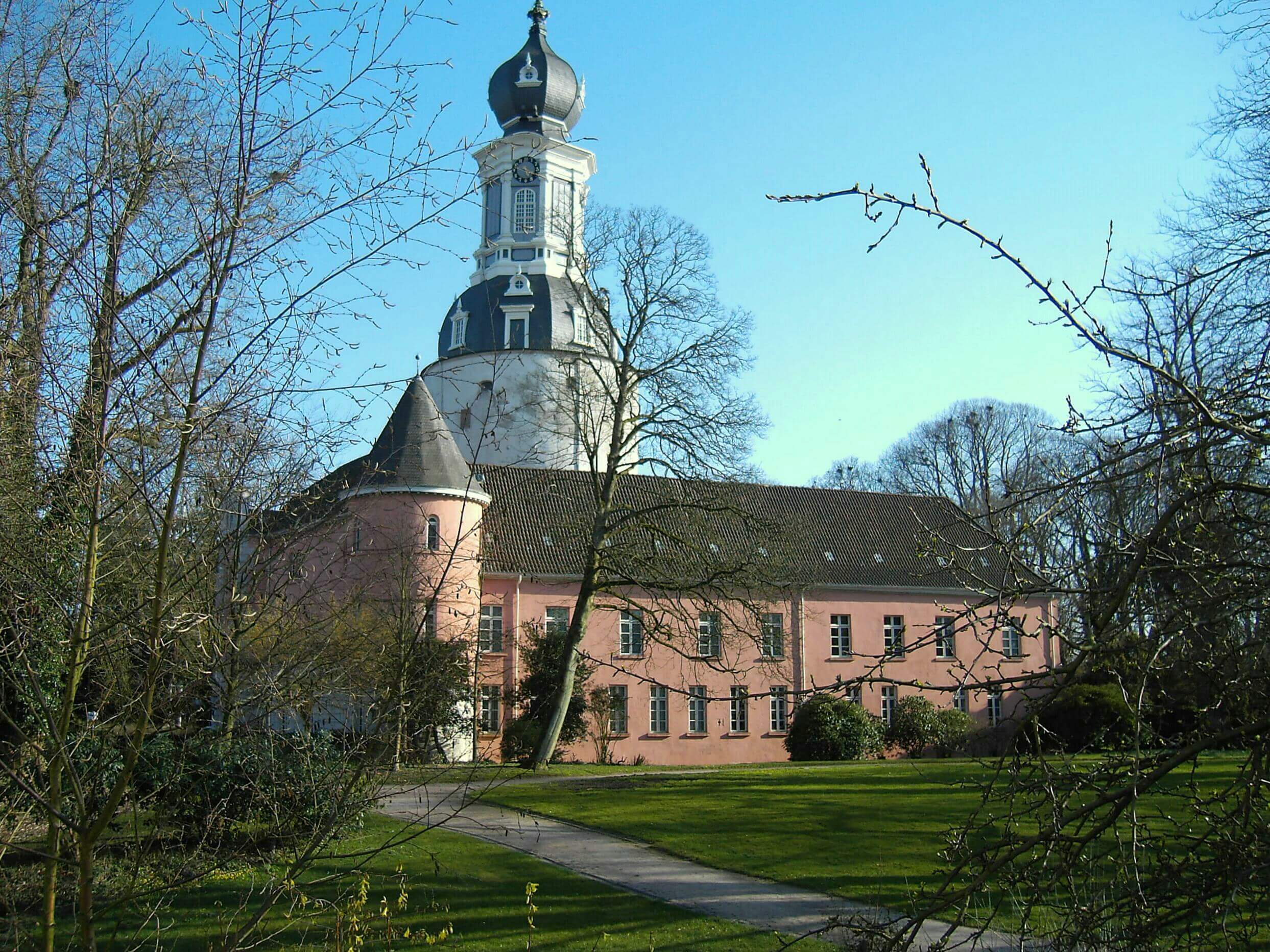 Schloss Jever, Wahrzeichen der Kreisstadt Jever